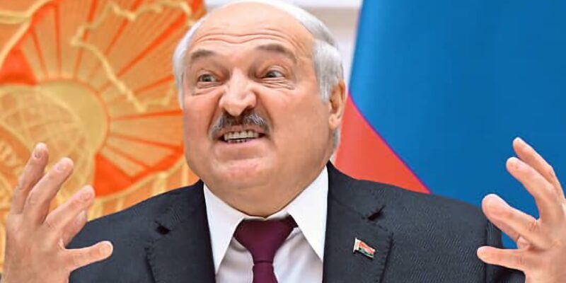 Дружок Путина, Александр Лукашенко снова поразил интеллектом, призвав россиян и украинцев покупать землю в белорусских селах